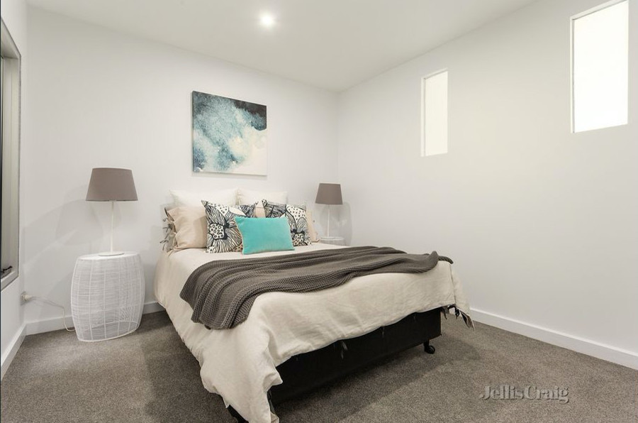 Contemporary Apartment — published project photo 3 of 6