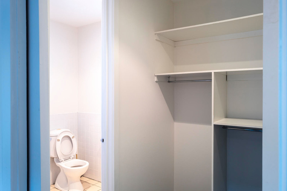 Contemporary White Apartment — published project photo 6 of 10