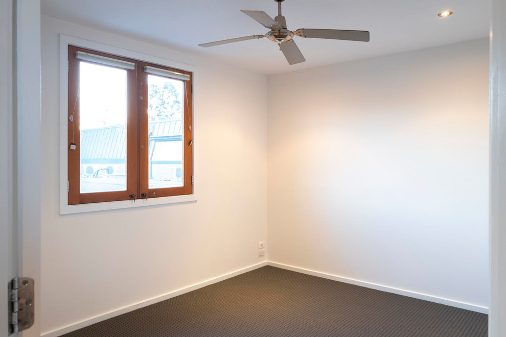 Contemporary White Apartment — published project photo 7 of 10